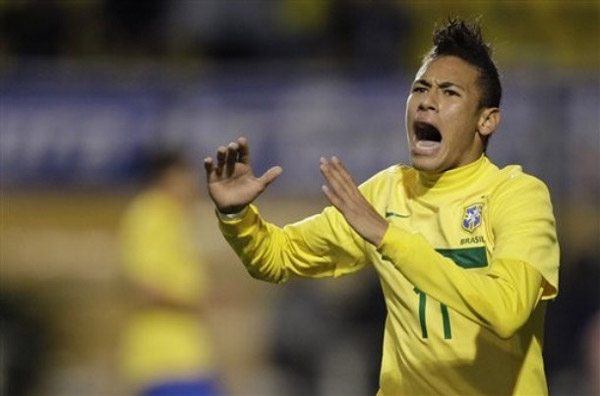 范晓冬：我知道的圈内料比球迷多多了，但我不会诋毁中国足球