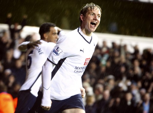 曼联迎战狼队，我真担心被惹毛的阿莫林，会帮利物浦解套！