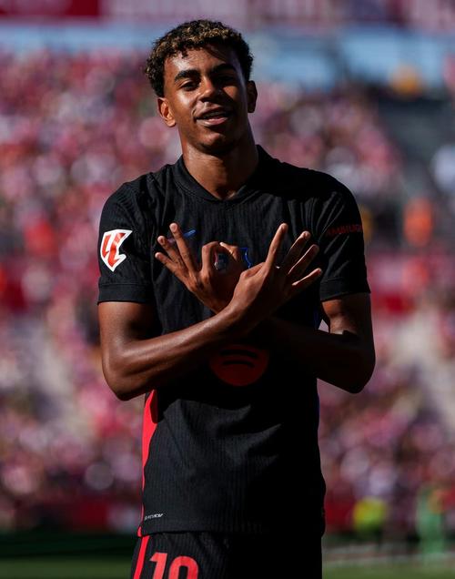 拉斯帕多里：巴萨与皇马都非常强大，但我觉得马竞同样出色